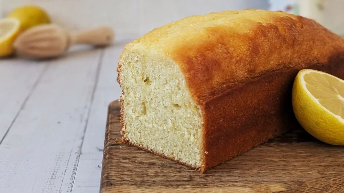 Cake au citron moelleux de Claire Heitzler
